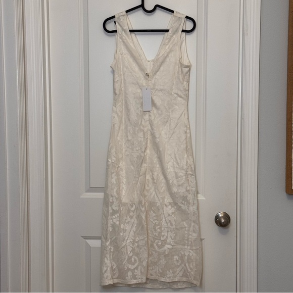 Sage Ivory lace Dress - Picture 3 of 3